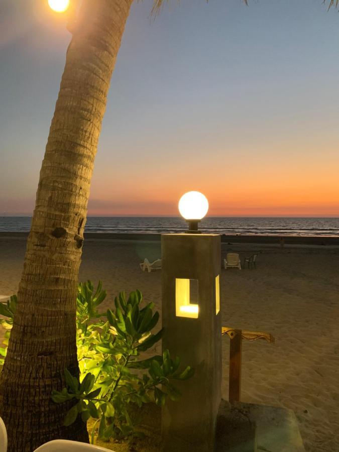 Noble House Beach Resort Ko Lanta Exterior foto