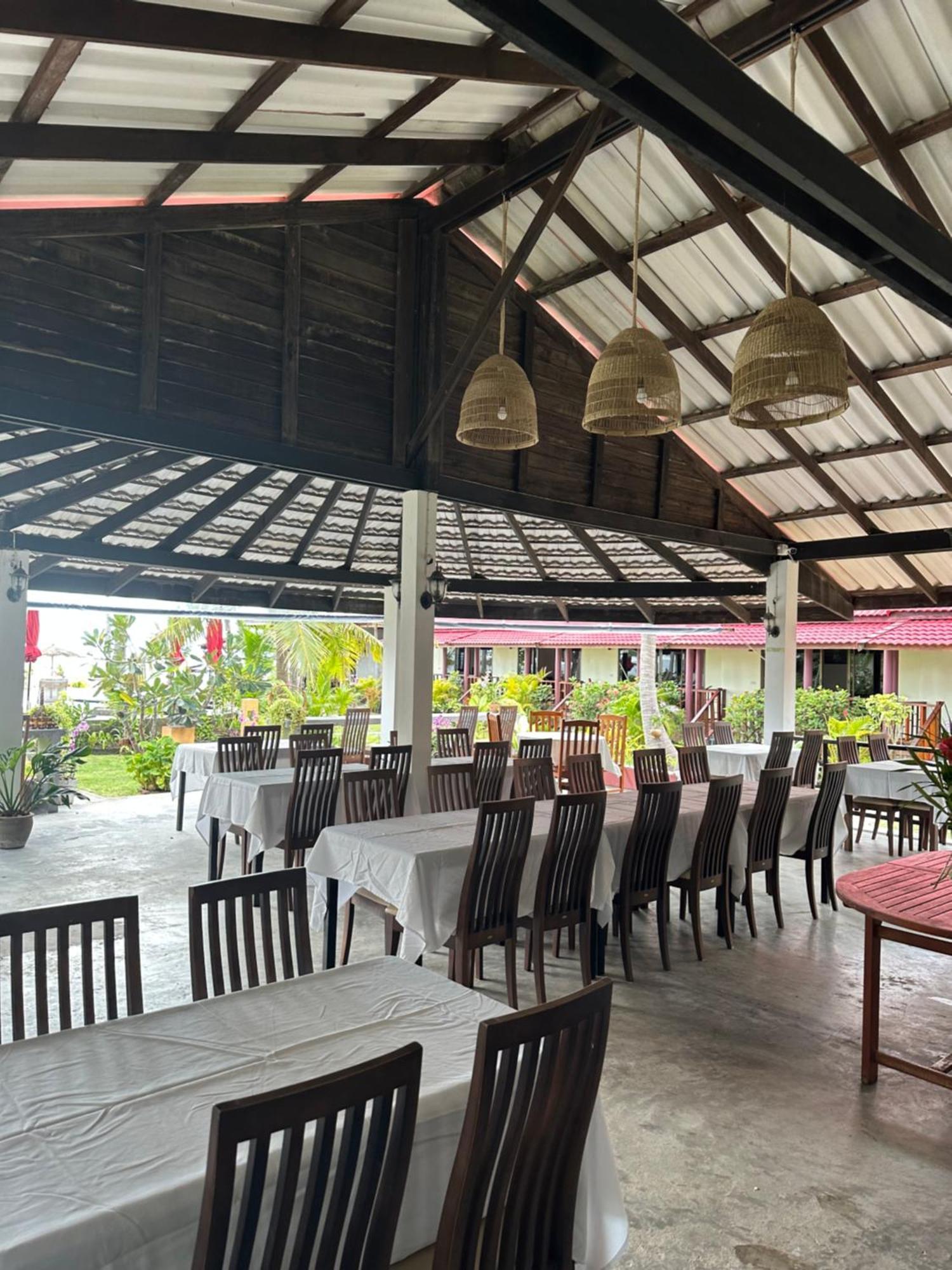 Noble House Beach Resort Ko Lanta Exterior foto