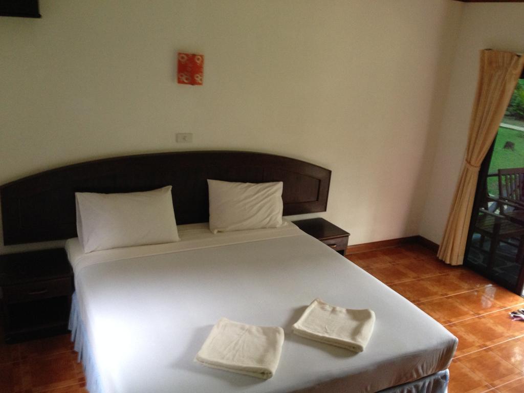 Noble House Beach Resort Ko Lanta Zimmer foto